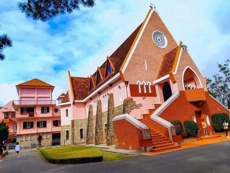 Nhà thờ Domaine de Marie