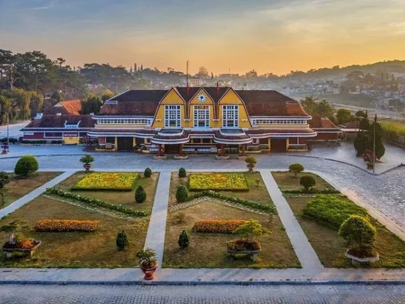 Ga Đà Lạt